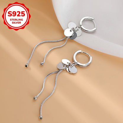 These chic earrings for women feature round tassel pendants made of 925 silver, weighing 3 grams. They exude a luxurious and versatile sense of fashion.