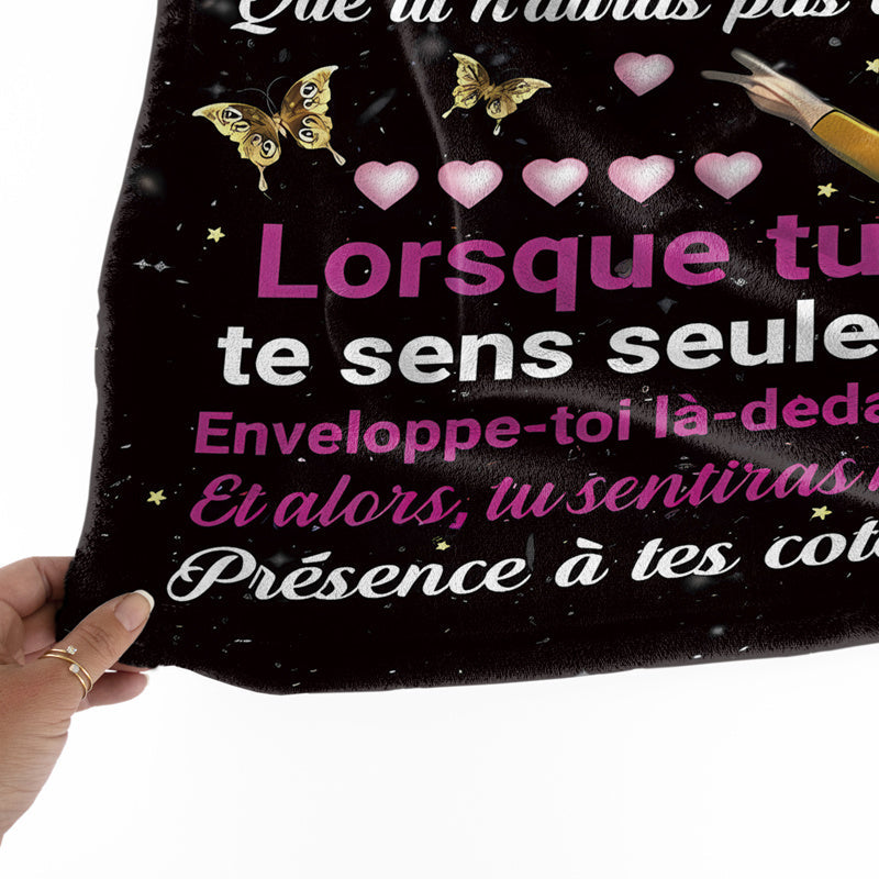 Unique and creative gift idea for sisters - Text Element 1pc. Perfect for birthdays, Christmas, Mother's Day, or as a wedding blanket. This versatile throw blanket is ideal for home decoration and provides a soft and comfortable addition to any bed.