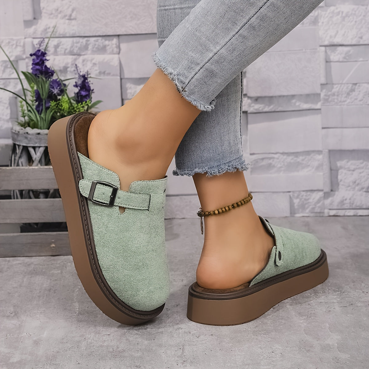 Casual buckle loafers for women with all-season comfort features, PU upper, rubber sole, flannel insole, and retro thick sole from Taizhou.