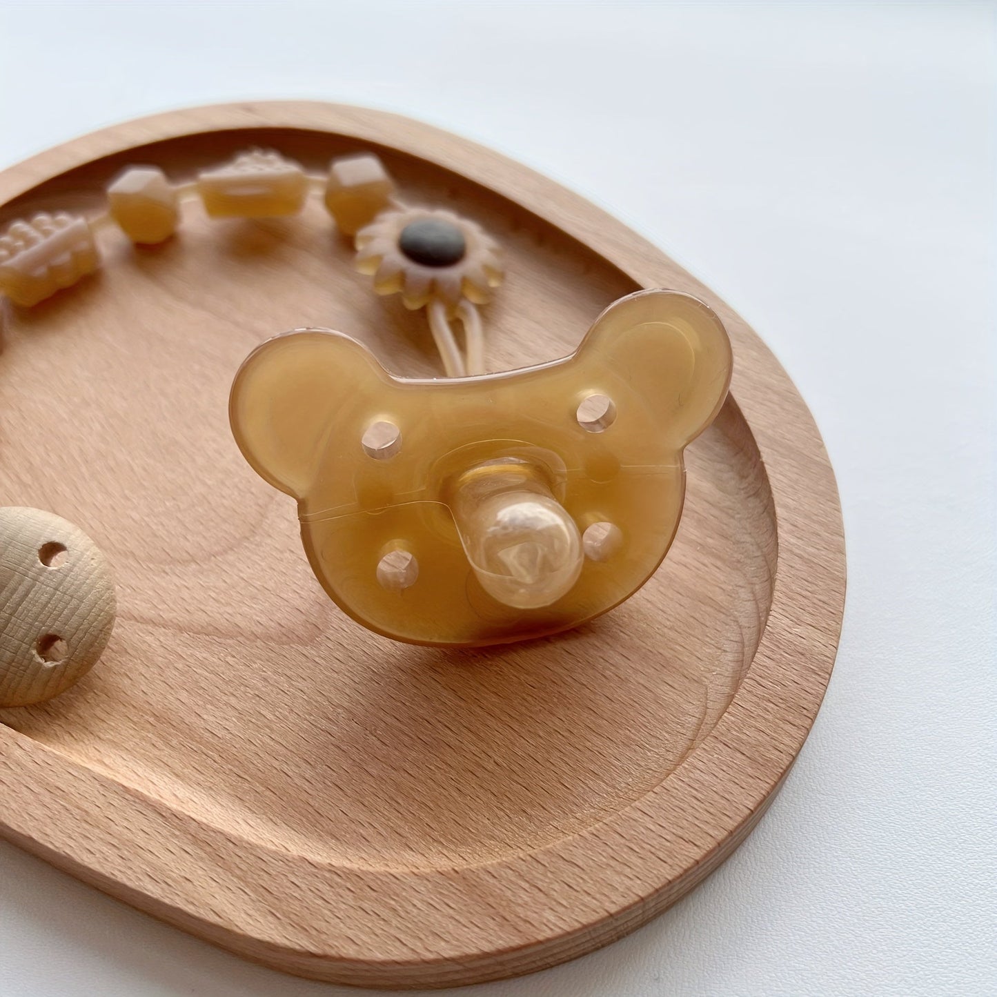 Bear Design Silicone Baby Pacifiers - Soft and Soothing BPA-Free Teether for Oral Development, Suitable for Newborns to 3 Years Old. Gentle on Gums, Food-Grade Material for Safe Teething.