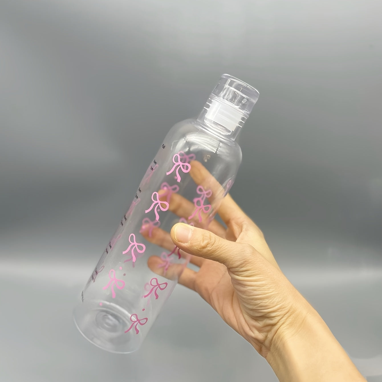 1 or 2 cute Kawaii Bow plastic water bottles, 500ml, with time scale transparency. Ideal for sports, school, or outdoor use.