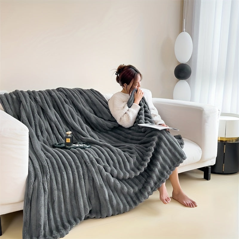 Thick Encrypted Geometric Pattern Plush Throw Blanket - Soft and Cozy All-Season Knitted Polyester Bed Blanket, Suitable for Bedroom, Sofa, and Outdoor Use - Machine Washable Contemporary Striped Design - 1pc