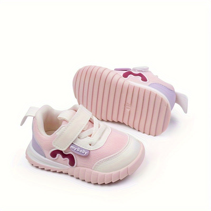 Breathable toddler sneakers with casual sports style, ideal for running, hiking, and outdoor activities.