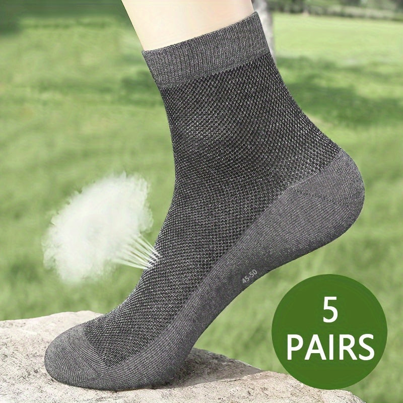 5 pairs of plus size men's breathable crew socks for summer, thin and sweat-absorbing.