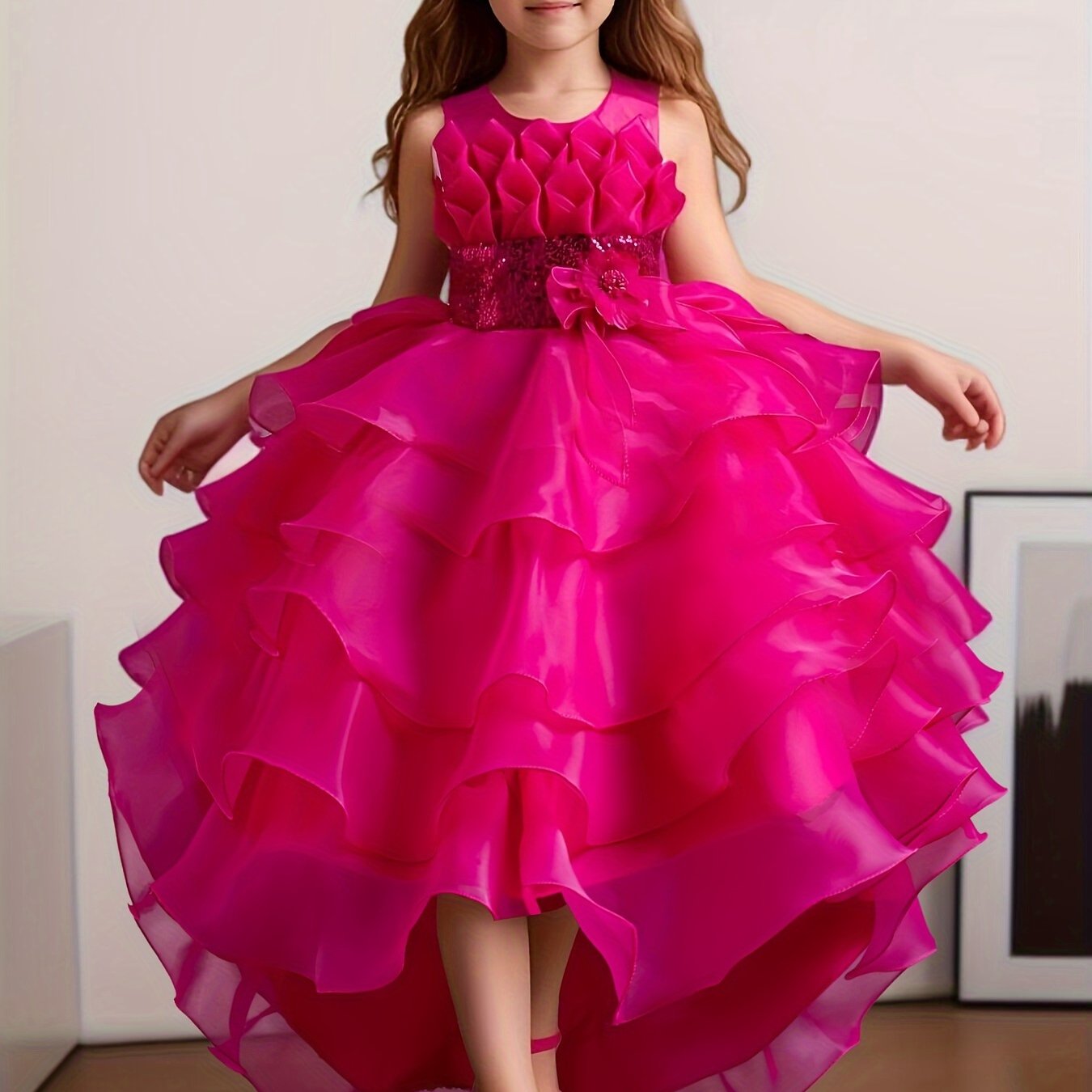 Taildress for European and American girls, featuring sequins and cake-style design, perfect for children's performances, weddings, graduations, and princess flower girl outfits.