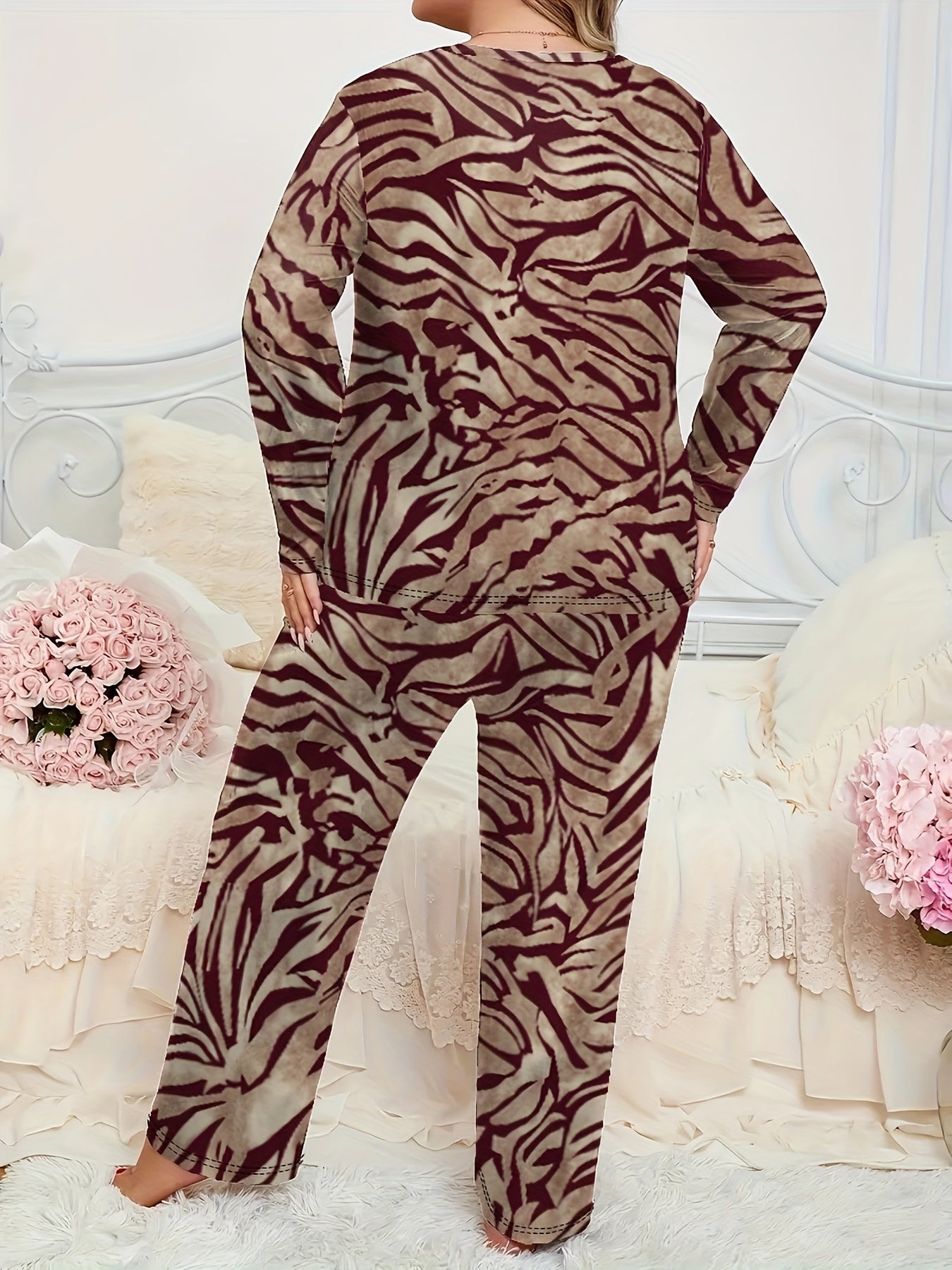 Leopard Print Pajama Set for Women: 100% Polyester Knit, Mature Style, Long Sleeve and Pants, Spring/Fall Loungewear