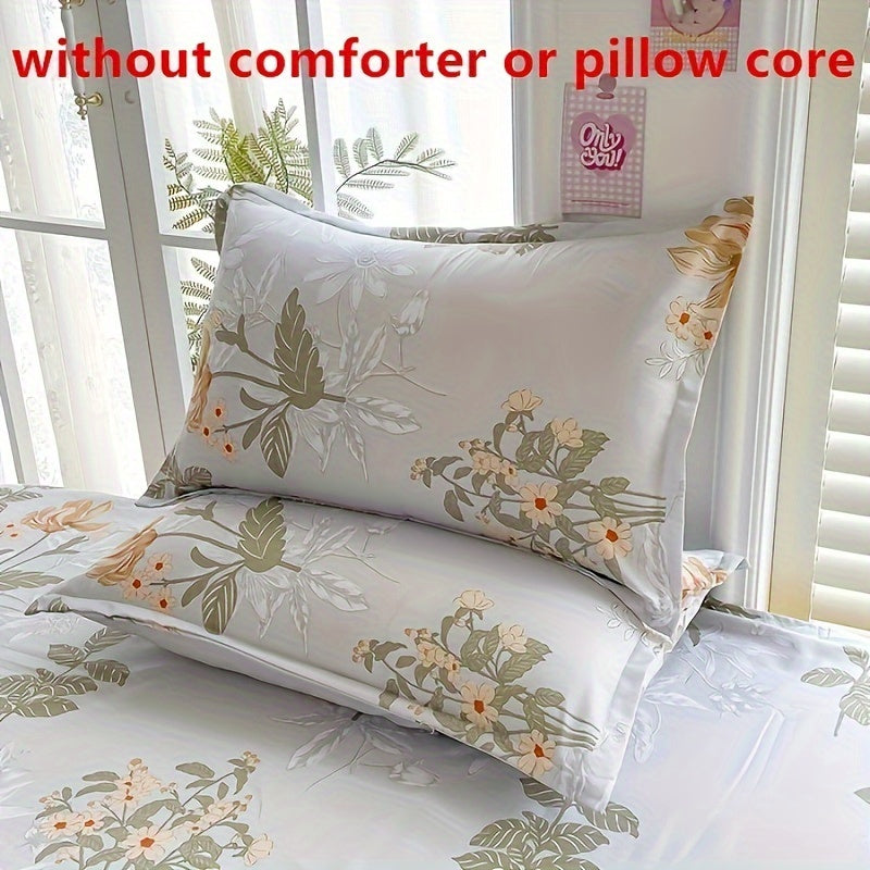 Soft and breathable pillowcases featuring a geometric pattern - 2 pieces included. These pillowcases are stain resistant, have an envelope closure, and are machine washable. Ideal for bedroom and guest room use.