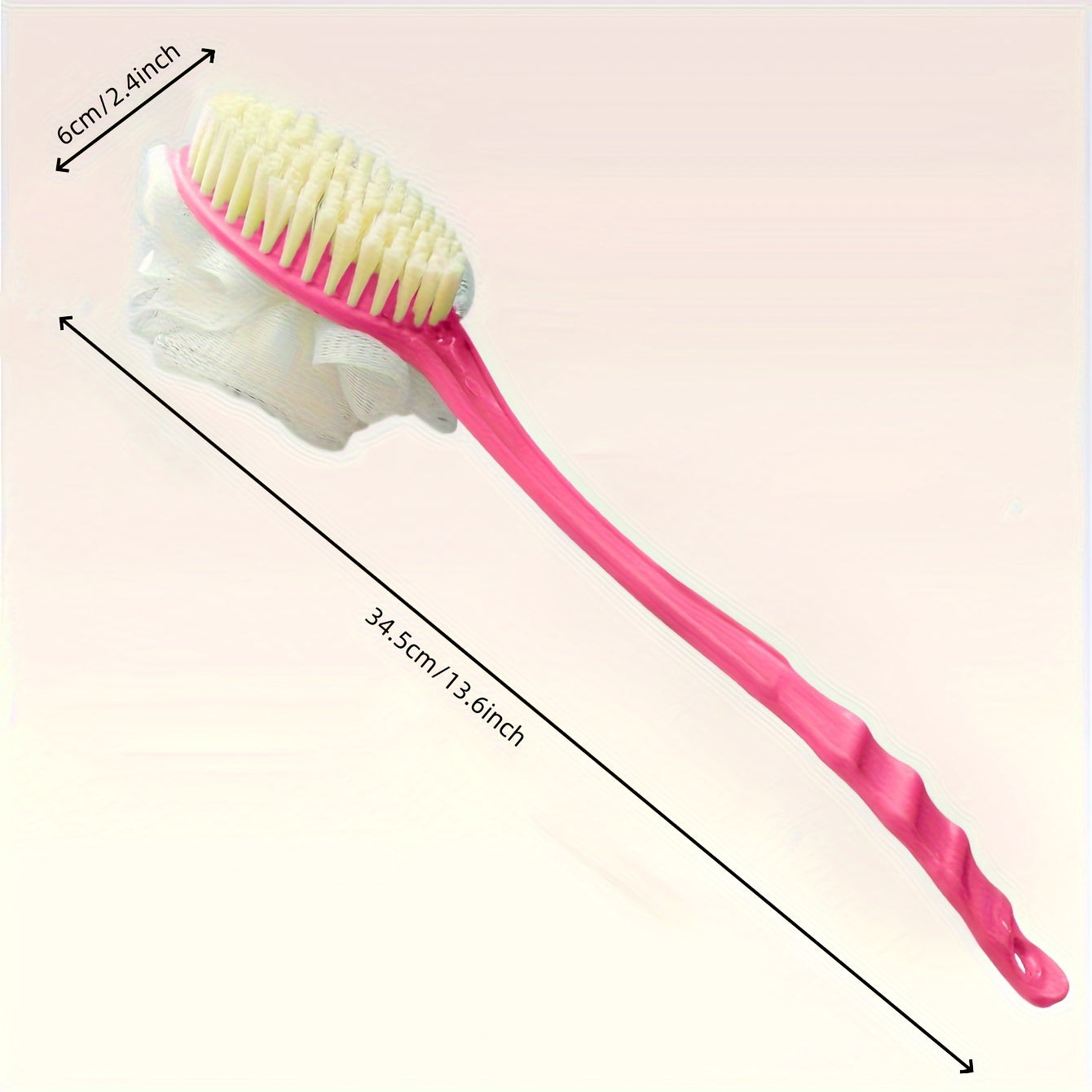 Многофункциональная ванная щетка с двойным назначением для натирания грязью, идеально подходит для отшелушивания спины. Оснащена длинной ручкой и мягкой щетиной синего/розового цвета.