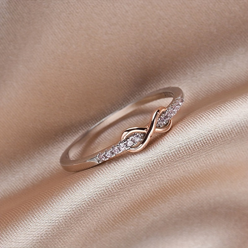 Chic Retro Bohemian 925 Sterling Silver Infinity Ring with Synthetic Zirconia, Plated in 925 Silver, Lightweight at 2g, Perfect Gift from Aunt to Niece for Weddings & Special Events