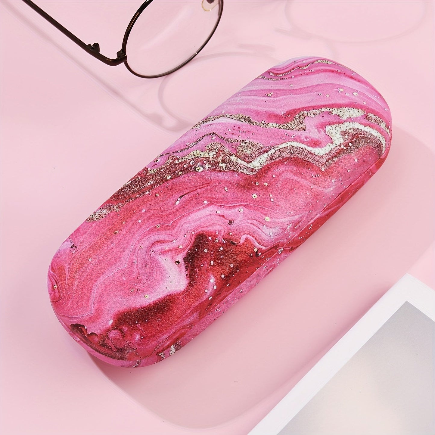 Stylish Golden and Pink Ripple Print Glasses Case - Strong, On-the-Go Eyewear Holder for Women - Ideal Present Option