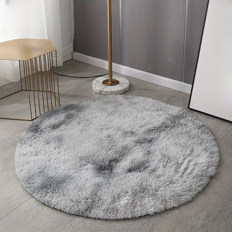 Get your hands on the luxurious 1pc Ultra-Soft Plush Round Mat, designed with a non-slip feature and machine washable for convenience. Available in Light Grey and Black Grey, this cozy floor mat is perfect for adding a touch of elegance to your bedroom