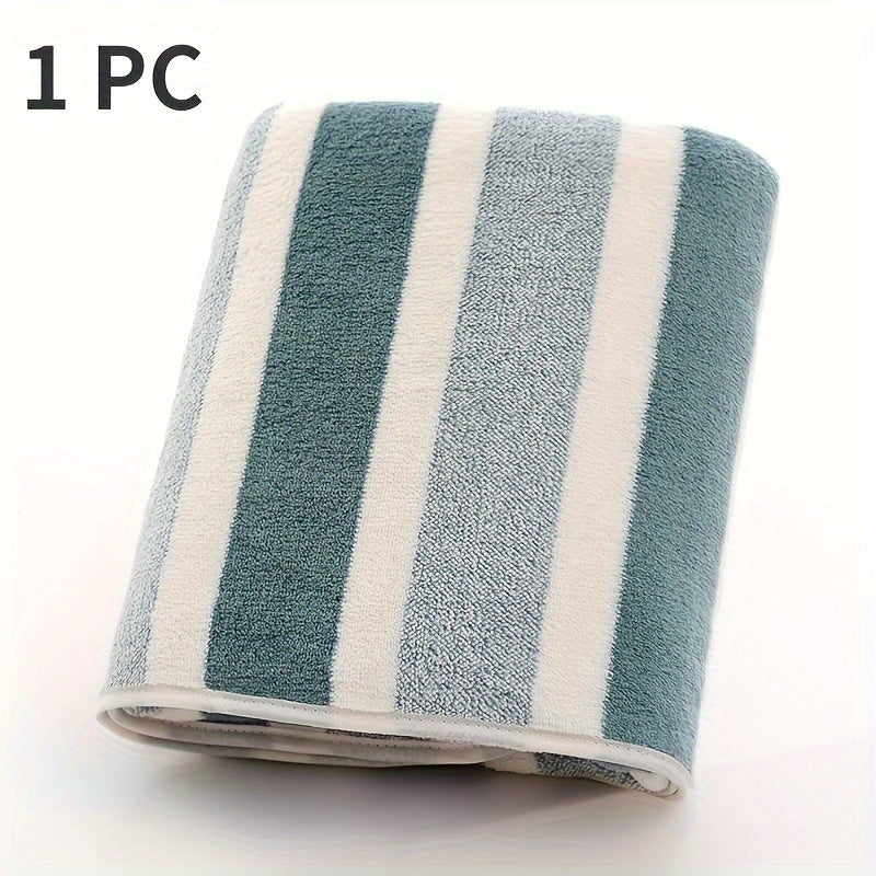 Fast-drying towel with vintage design, ideal for home, travel, and outdoor activities.