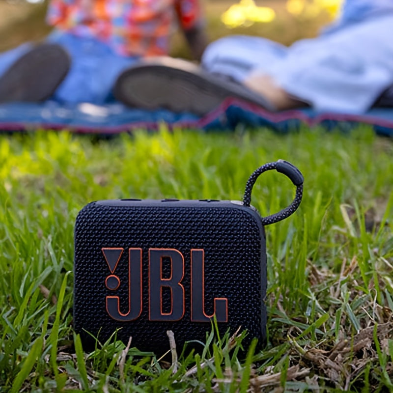 Беспроводная уличная колонка JBL GO4 с сабвуфером для спорта и фитнеса