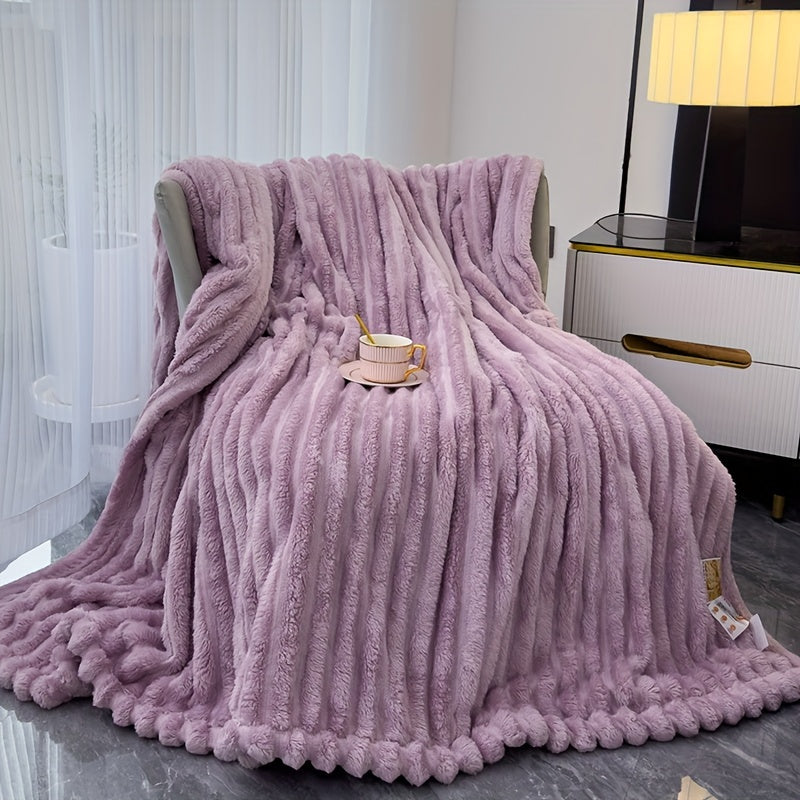 Cozy Faux Sheepskin Blanket: Luxurious Comfort for Your Bed or Sofa - Modern Design, Easy to Clean, Stylish Checkered Pattern, Perfect for Winter, Soft Velvet Material, Suede Finish, Vibrant Print, Heavyweight, Ideal Christmas Gift