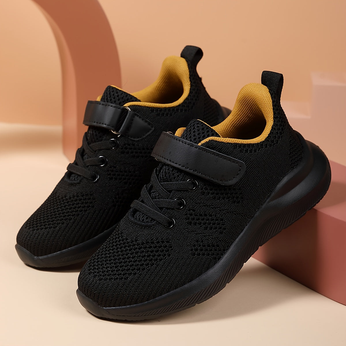 Breathable lightweight sneakers for girls, ideal for outdoor jogging and workouts.