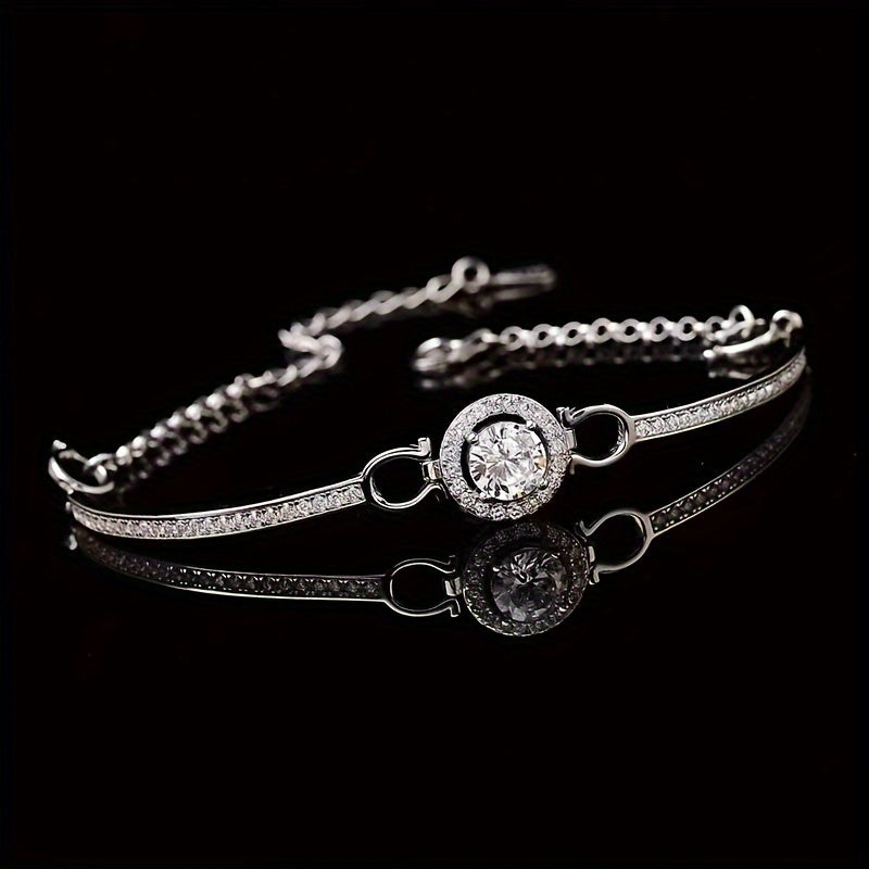 Stylish 1 Carat Moissanite Bracelet in 925 Sterling Silver, Ideal for Everyday or Dressy Events, Comes with a Gift Box, Moissanite Stone, Charming, Sophisticated Casual Jewelry, Ideal for Girlfriends and Best Friends, Perfect for Festivals and Parties