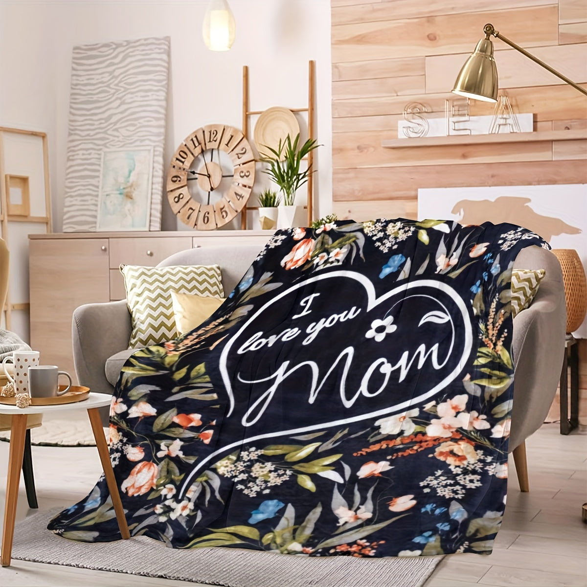 Flannel Fleece Throw Blanket with "I Love You Mom" Heart Design, Perfectly Cozy Gift for Mother, Year-Round Multipurpose Knit Fabric, Vibrant Digital Print, Stylish Asian-Inspired Design, Ideal for Birthdays & Holidays - Crafted from 100% Polyester