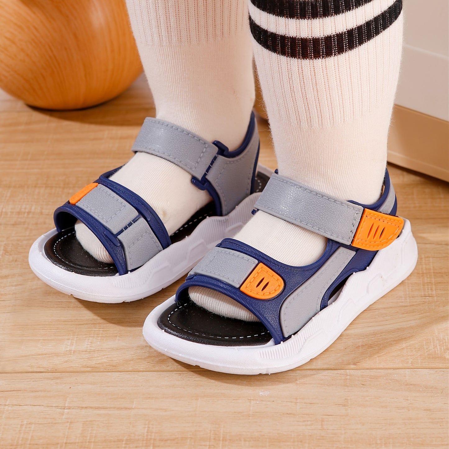 Toddler boys' striped sandals with adjustable strap, comfortable sole, for ages 14 and under.