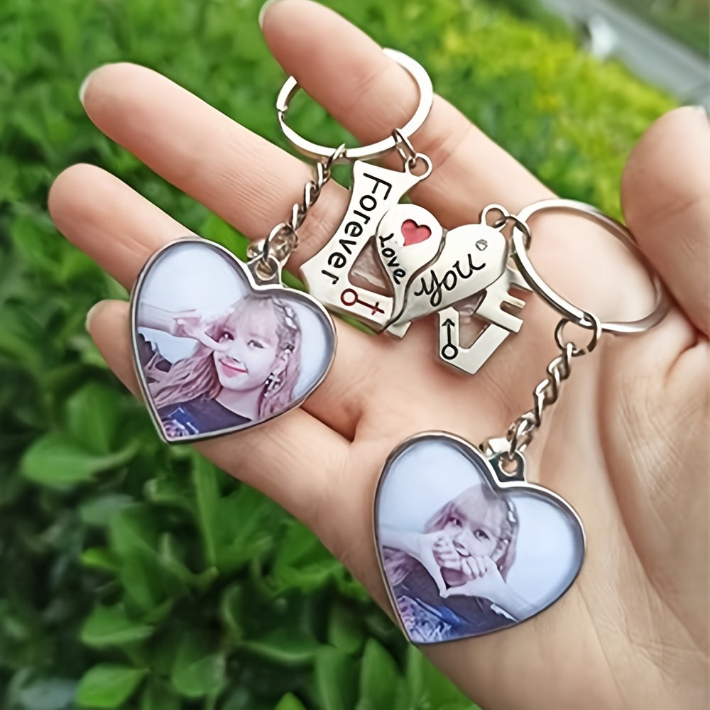 Customizable Couple Keychain With Personalized Photos - Heart-Shaped Love Charms - Perfect Gifts for Weddings, Anniversaries, and Valentine's Day - Durable Metal Frame - Suitable for Ages 14+