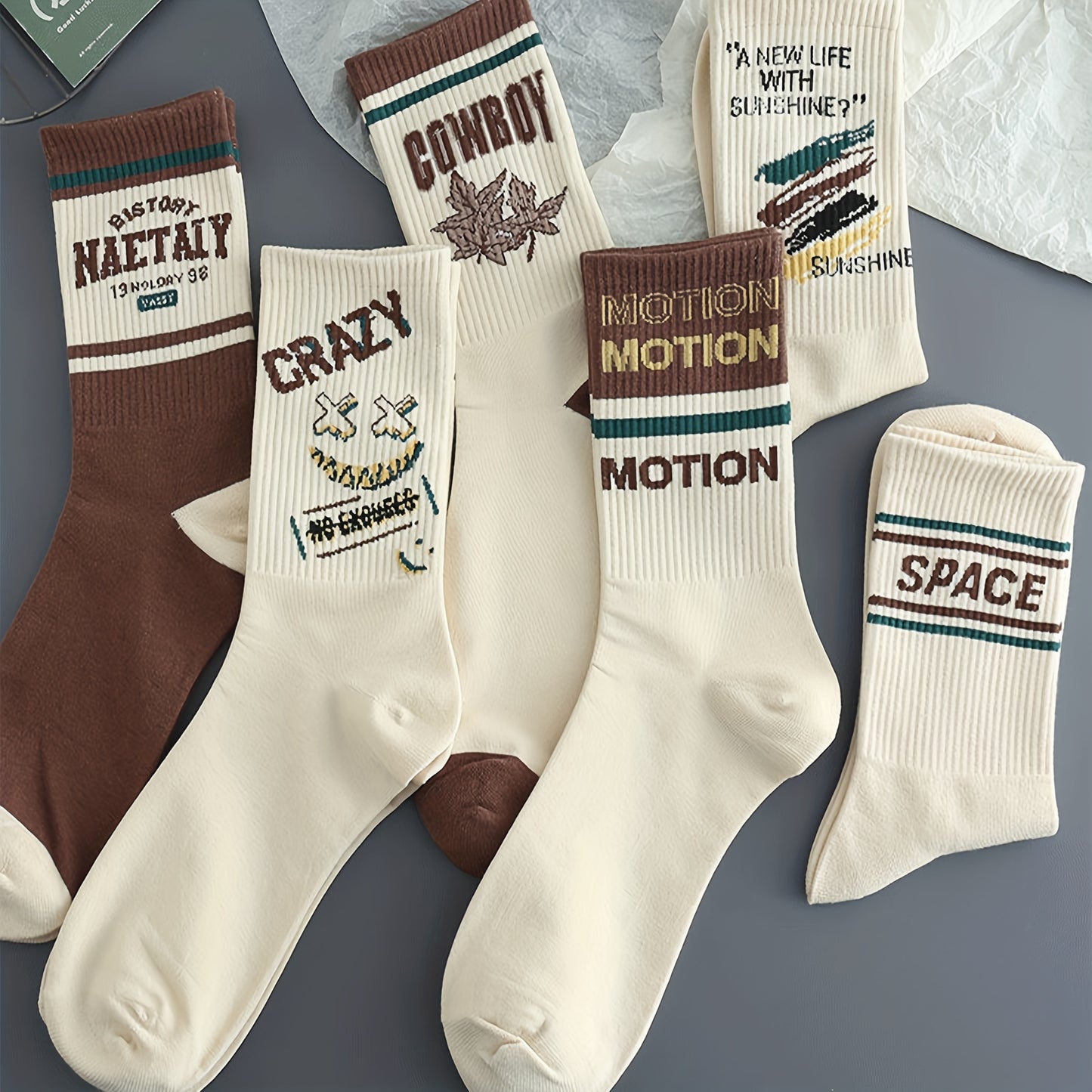 4/8 Pairs Men's Trendy Letter Pattern Crew Socks for Outdoor Wear