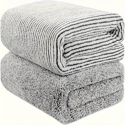 Set of 2 highly absorbent bath towels made of breathable super fine fiber. Soft and comfortable for use in fitness, bathroom, shower, sports, and yoga.