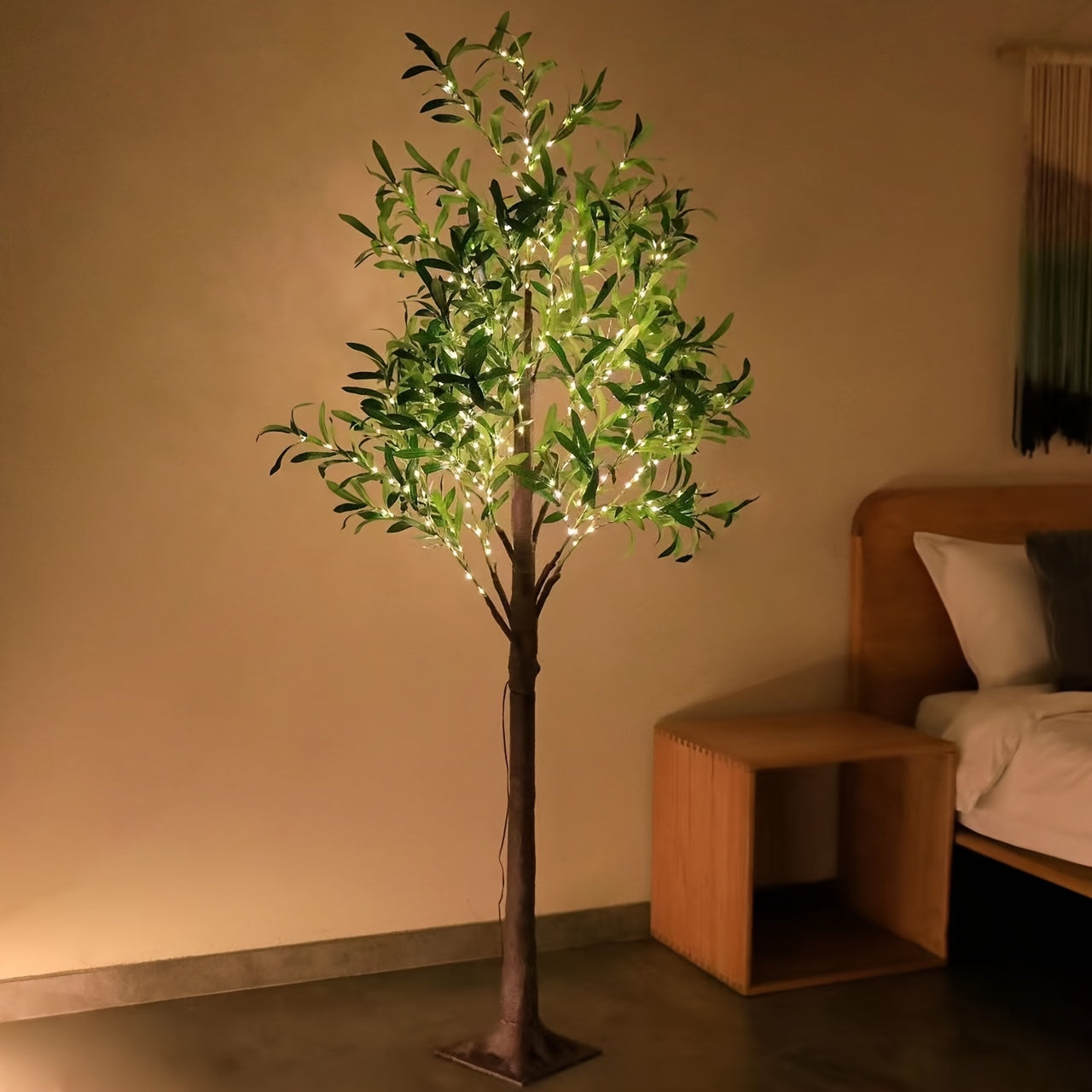 Artificial Tree with Warm White LED Lights, USB-Powered - Available in 152.4cm and 182.88cm Sizes, Ideal for Weddings, Holidays, and Home Decoration