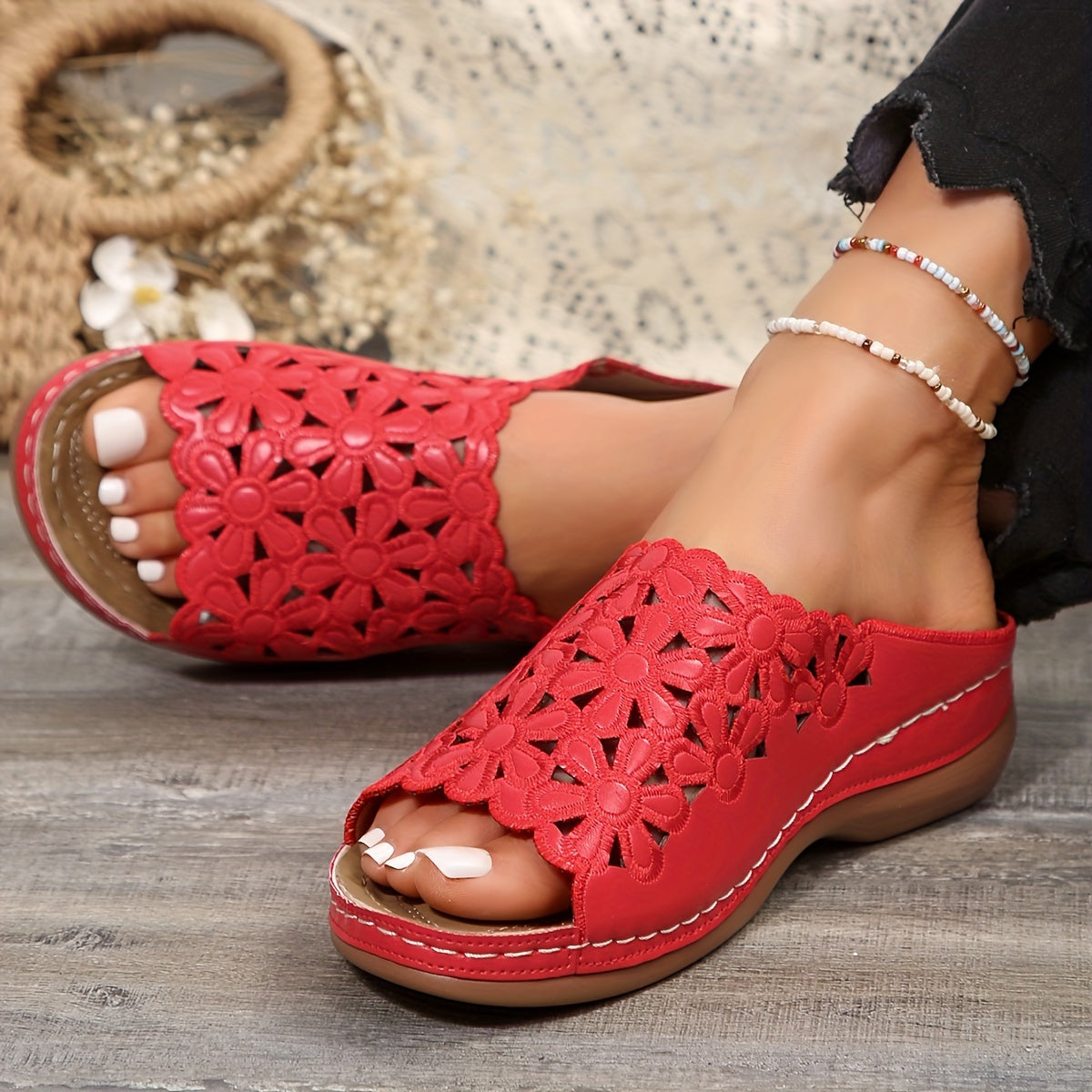 Women's Floral Comfort Sandals with Platform Sole & Stylish Wedge Slides