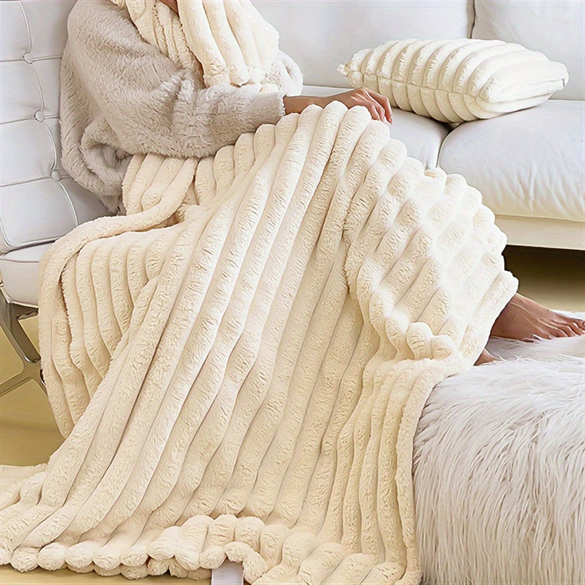 High-Quality Plush Blanket, Soft and Skin-Friendly, Stylish Solid Color, Providing Comfort and Warmth