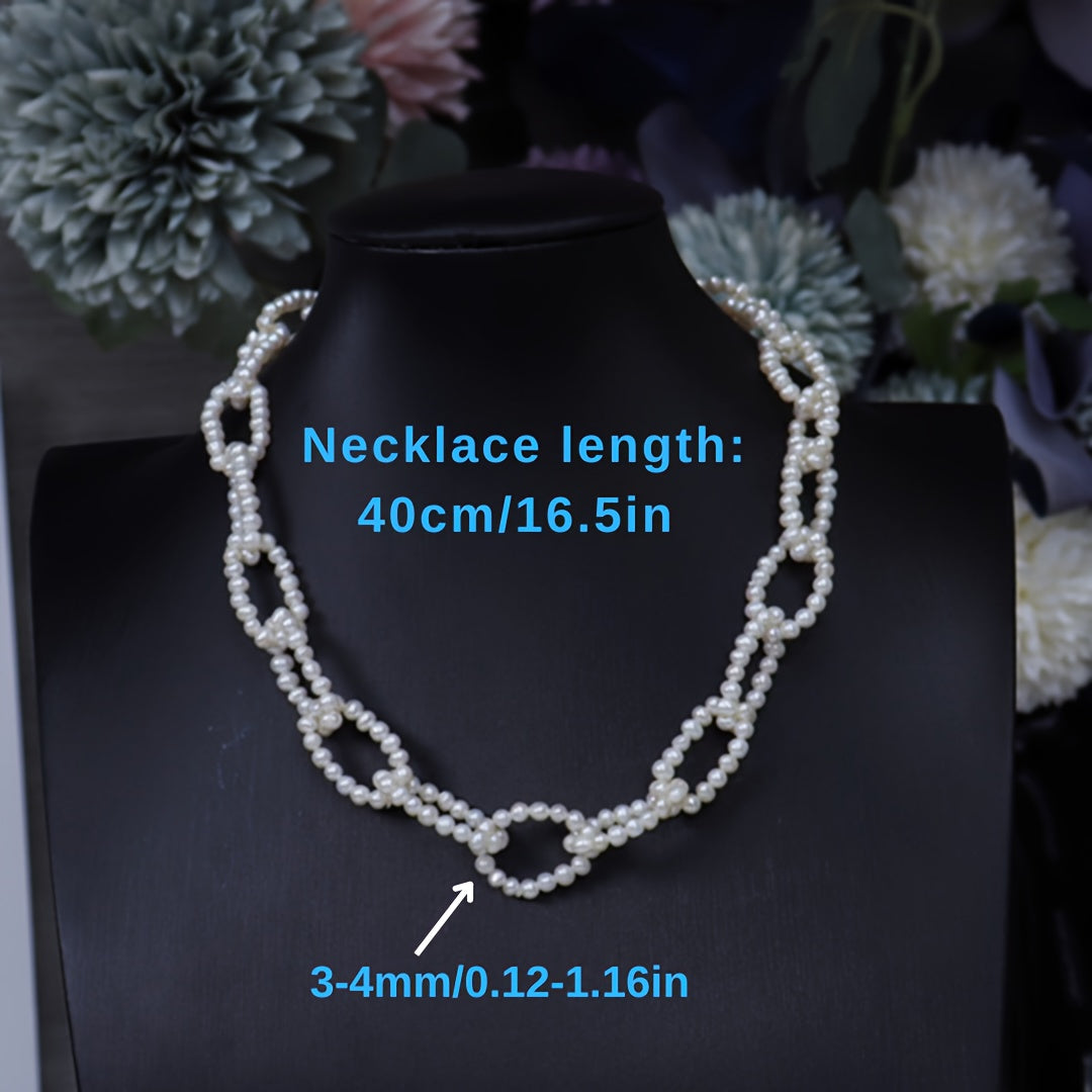 Stylish Clavicle Chain with Interlocking Design - Beautiful Freshwater Pearl Necklace for Women, Ideal Gift for Best Friends, Loved Ones, and Mothers