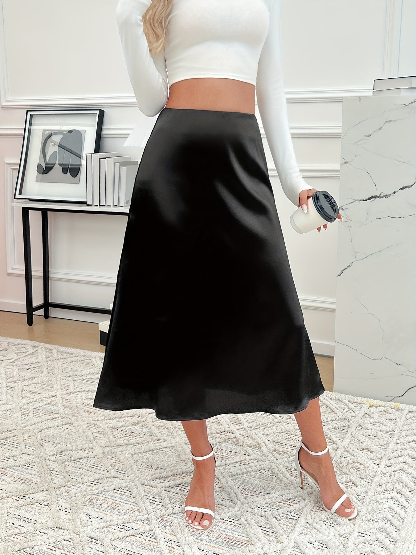 Solid color high waist trumpet skirt for women's spring and summer wardrobe.