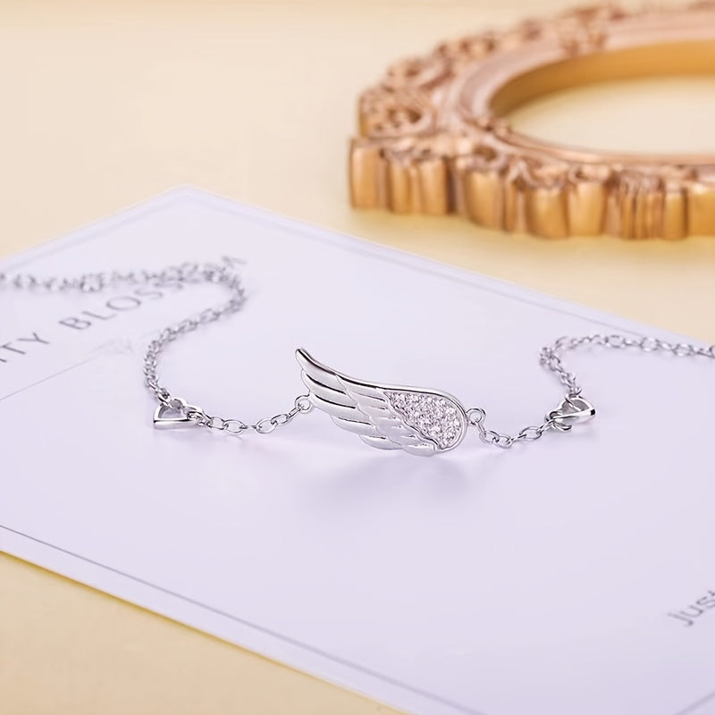 This angel wing bracelet is crafted with S925 silver and adorned with hypoallergenic synthetic zirconia, making it both simple and stylish. It is a luxurious and fashionable piece of jewelry that is perfect for Valentine's Day gifts, parties, and