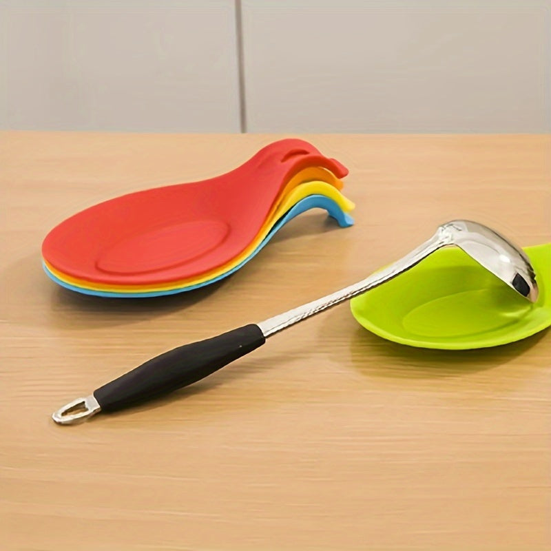 Silicone spoon rest for kitchen utensils - Easy to clean, heat-resistant holder for spoons and seasonings.