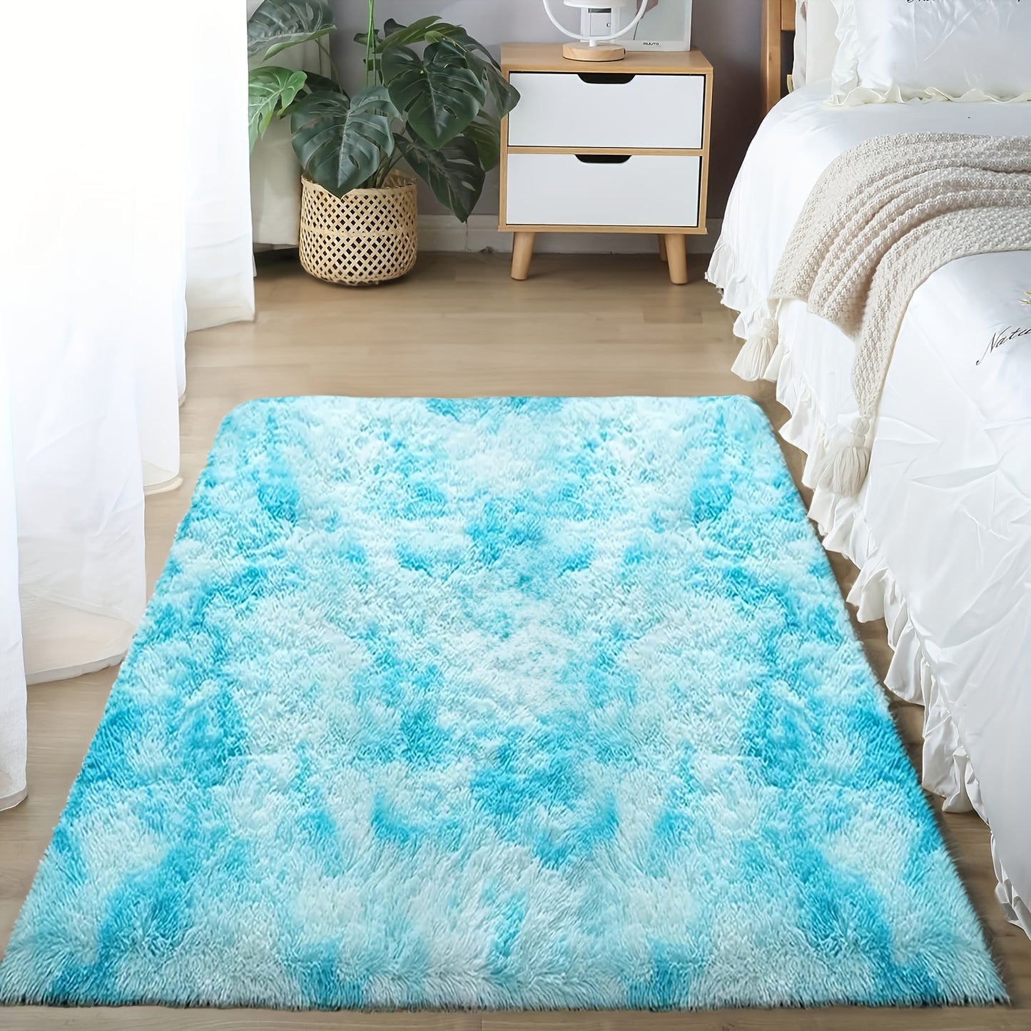 Soft plush drum carpet suitable for home decoration, dormitories, bedrooms, and living rooms; pet-friendly.