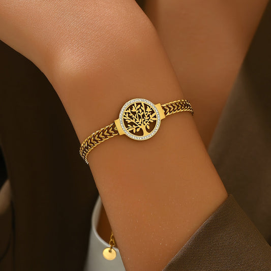 Men's bracelet made of stainless steel with a 14K gold plated life tree design, featuring personalized clay details and following the latest fashion trend.