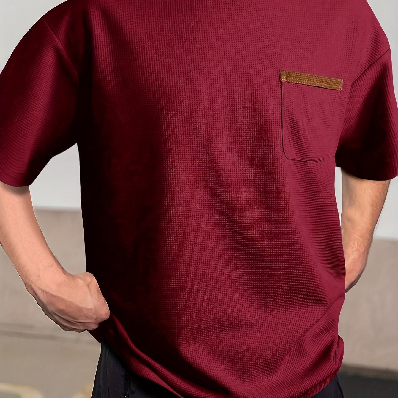 Men's Solid Color Casual Tee made of soft polyester, crew neck, short sleeve with chest pocket, machine washable, perfect for spring/summer/fall.