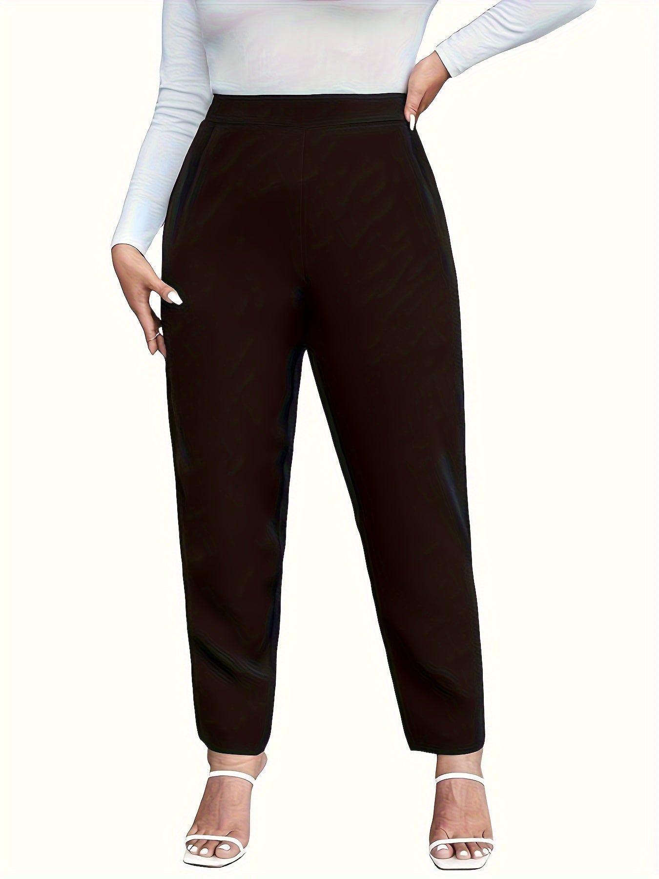 Solid slim tailored pants with high waist for spring and fall in plus sizes.