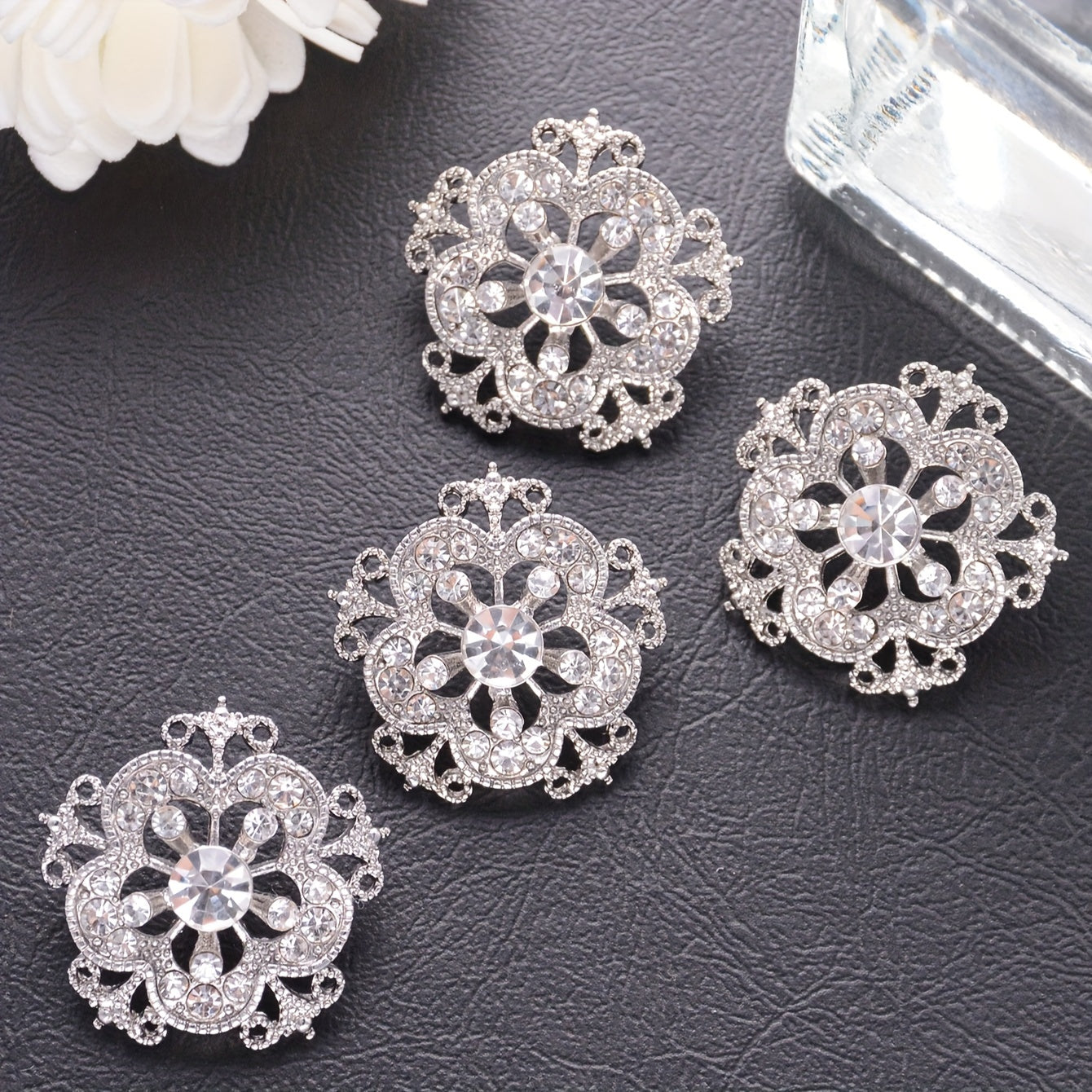 Luxurious 5-Pack Rhinestone Zinc Alloy Buttons - Add Elegance to Your Wardrobe! Perfect for Shirts, Sweaters, Coats, Blazers, and More. Create Your Own Stylish Jewelry for Clothing, Shoes, Hats, and Gift Boxes. Elevate Your Look with These Round