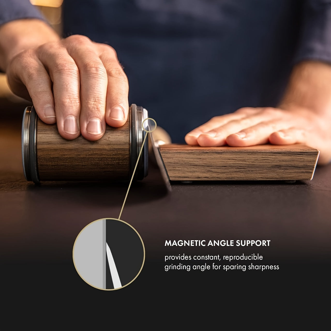 Set of professional chef's knife sharpeners - made of stainless steel, with a fine grit, designed for manual operation in both kitchen and restaurant settings.