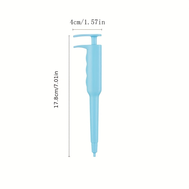 Effortless pet medicine syringe for cats, bite-proof and stress-free dispenser for pills and liquids, progressive design to prevent biting.