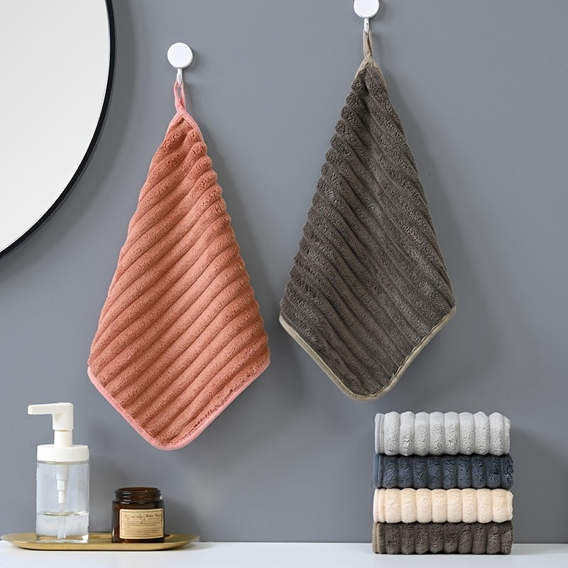 Soft quick-dry hand towels in sets of 1, 3, or 5, suitable for kitchen, bathroom, and home use.