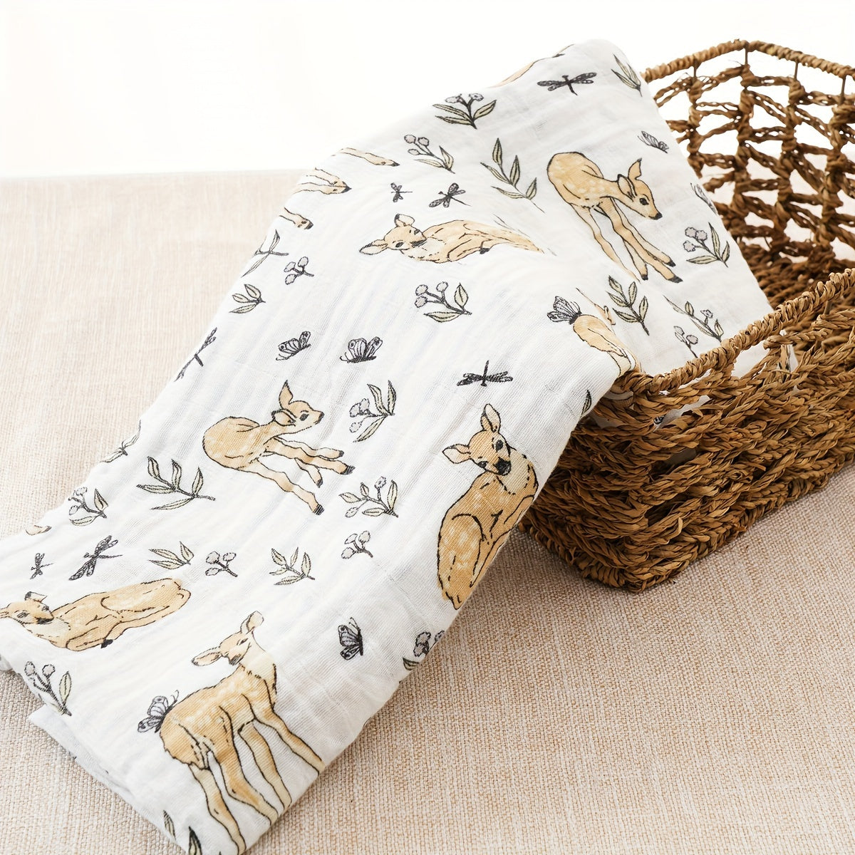 Soft muslin cover printed cotton blanket for home and travel use, perfect for Halloween and Christmas gifts.