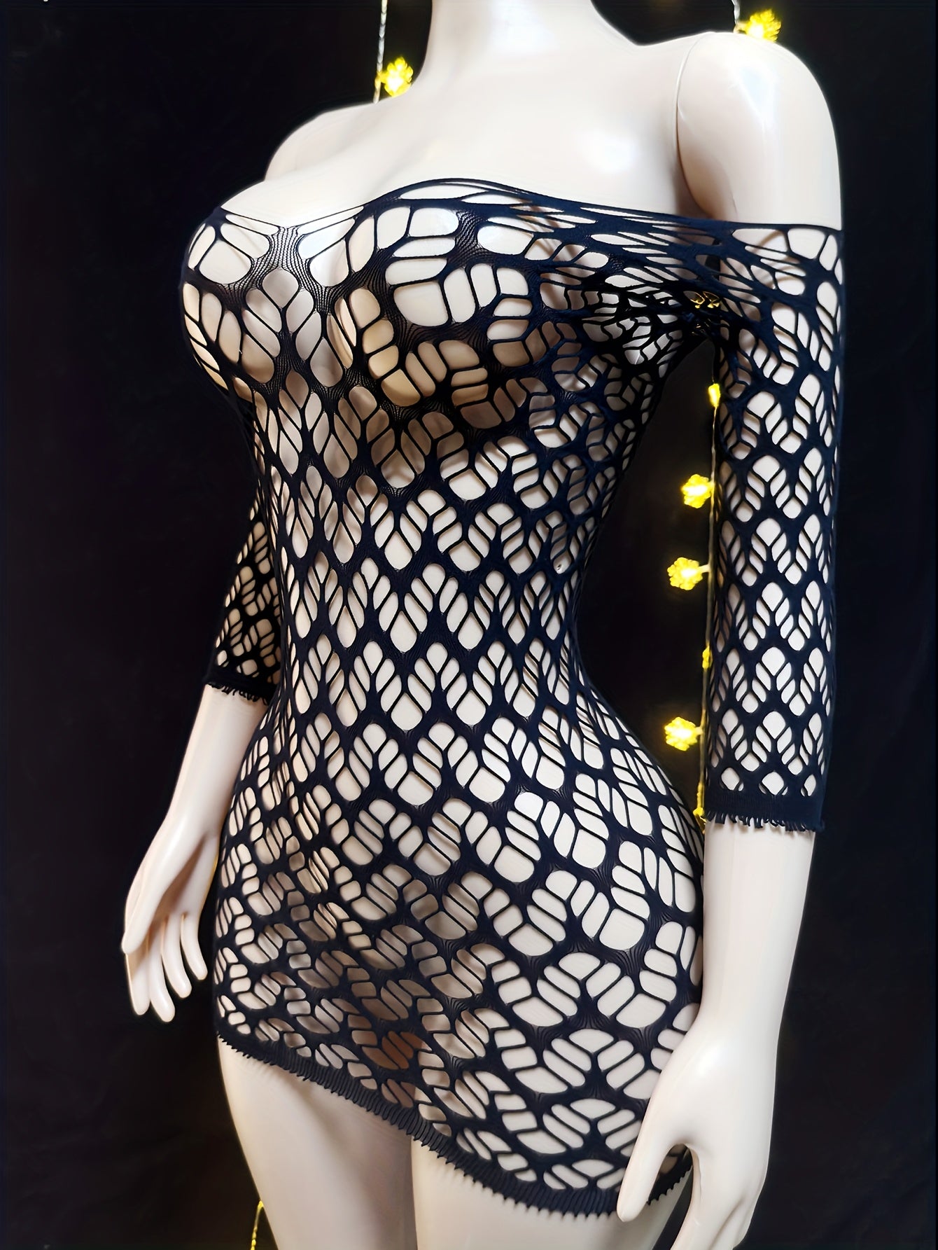 Ms DS059 Sexy Dress for Valentine's Day - Long Sleeve, Hip Hugging