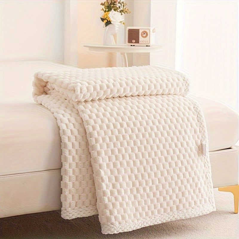 Soft and warm winter blanket made of thickened velvet, perfect for use on the sofa, bed, or in the office for naps.