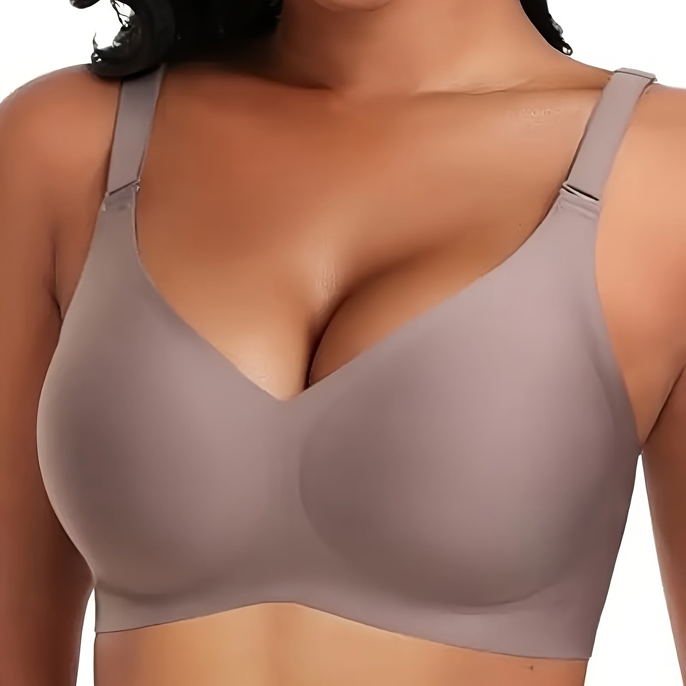 Elegant seamless jelly bralette for women: wireless and comfortable, with wide straps, built-in bra, and non-padded design. Made of nylon/elastane blend, ideal for casual attire.