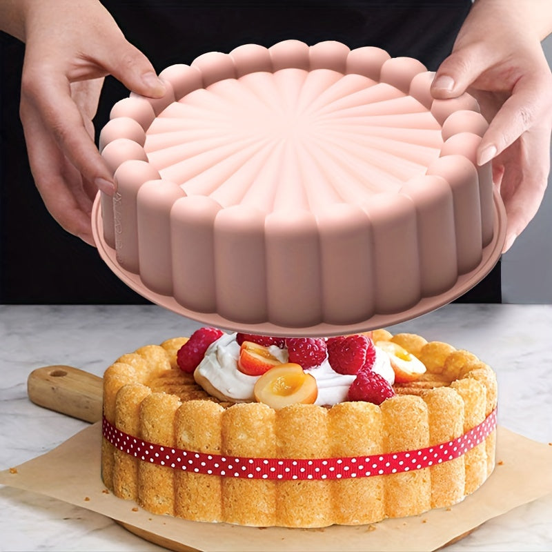 Create mouthwatering cakes easily with this versatile nonstick silicone cake mold, perfect for any occasion including weddings, birthdays, and more! Size: 19.99 cm.