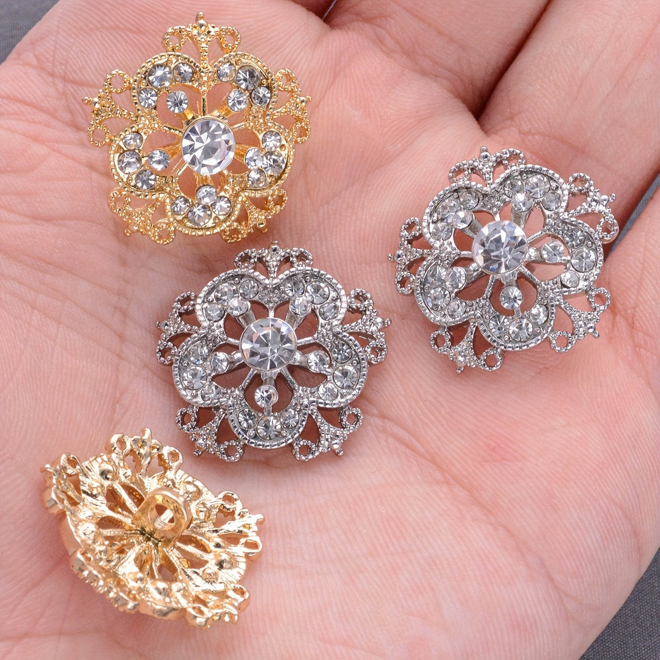 Luxurious 5-Pack Rhinestone Zinc Alloy Buttons - Add Elegance to Your Wardrobe! Perfect for Shirts, Sweaters, Coats, Blazers, and More. Create Your Own Stylish Jewelry for Clothing, Shoes, Hats, and Gift Boxes. Elevate Your Look with These Round