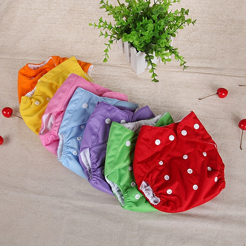 Reusable diaper pants for young children, waterproof and washable for use in autumn and winter.