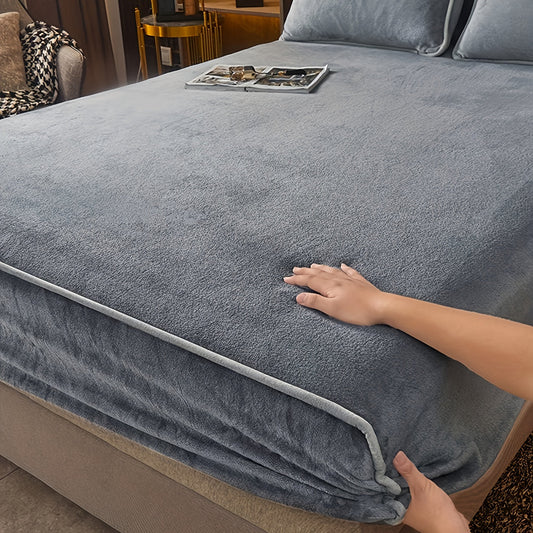 Stay cozy and warm with our Milk Fleece Solid Color Fitted Sheet - perfect for autumn and winter. This non-slip mattress protector cover is soft and comfortable, making it ideal for bedroom, guest room, or dorm use. Featuring a deep pocket for a secure