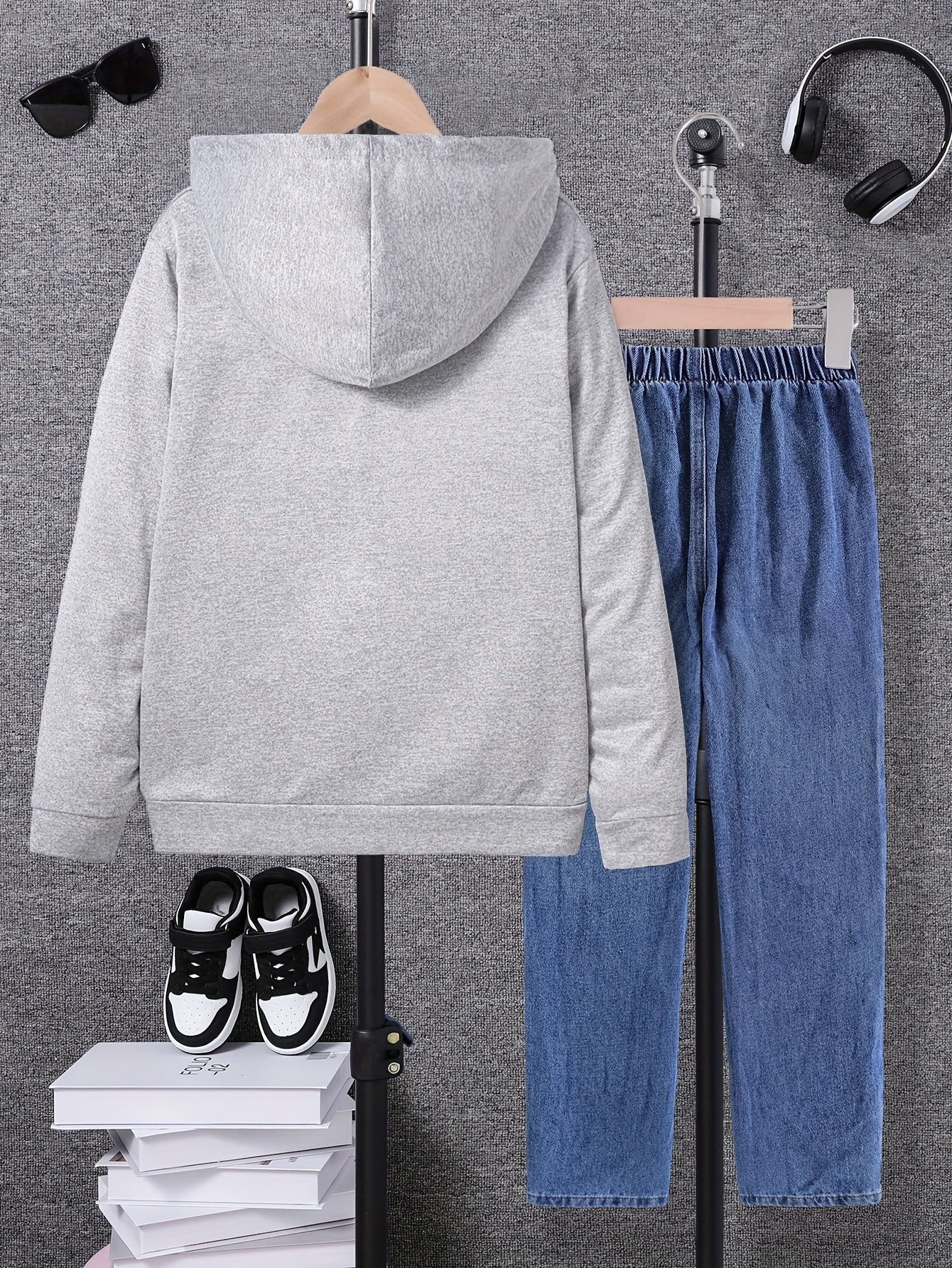 Boys' casual two-piece set with letter print sweatshirt and jeans, ideal for outdoor wear.