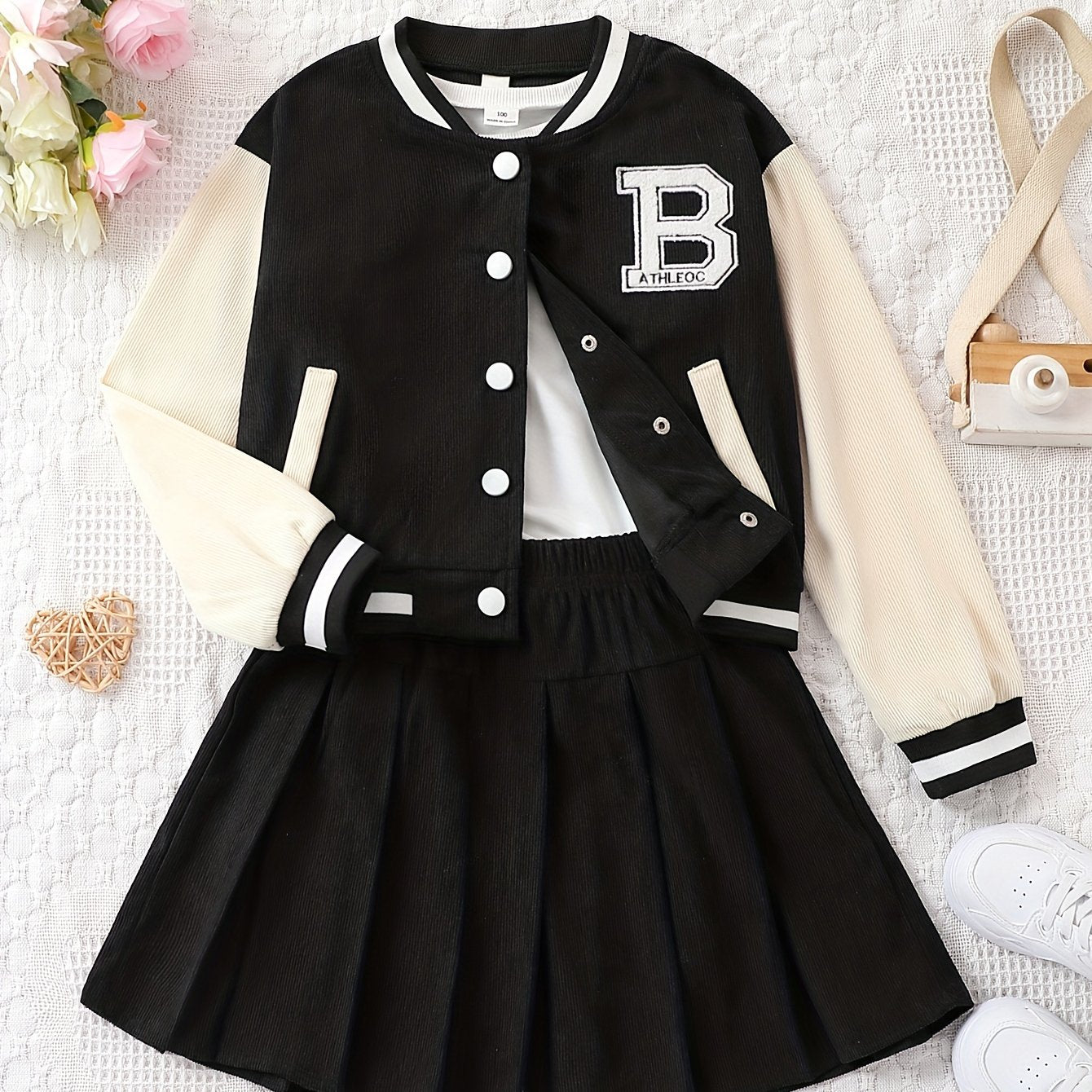 Girls 2-piece splicing long sleeve jacket + pleated skirt set for outdoor casual activities or as a gift.